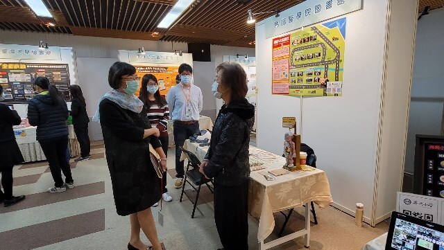 2020-12-12 2020年中華民國圖書館學會海報展(另開新視窗/jpg檔)圖片