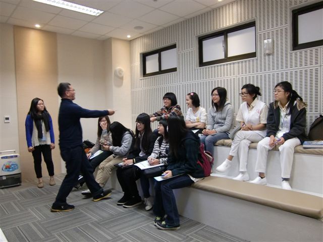 2013圖書館週頒獎 醫學圖鑑大考驗(另開新視窗/jpg檔)圖片