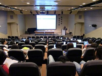 100-06-24 Nursing Consult (護理一、二)