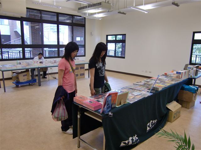 2011世界書香日 愛書市集 3(另開新視窗/jpg檔)圖片