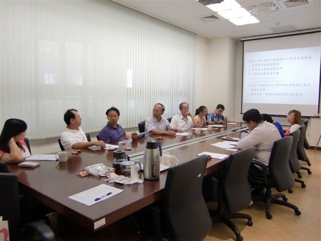 103學年度 第一次圖書諮詢委員會 6(另開新視窗/jpg檔)圖片