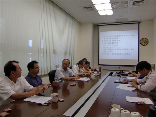 103學年度 第一次圖書諮詢委員會 7(另開新視窗/jpg檔)圖片